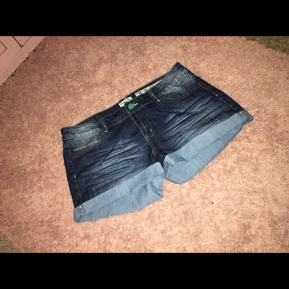 Cute blue jean shorts